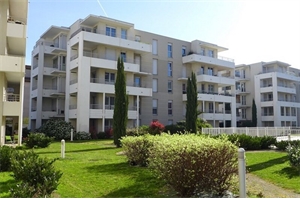 t2 à la location -   26000  VALENCE, surface 44 m2 location t2 - UBI445101131